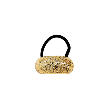 Cola de Caballo Metálica Dorada con Relieve Floral – Accesorio Elegante y Sofisticado