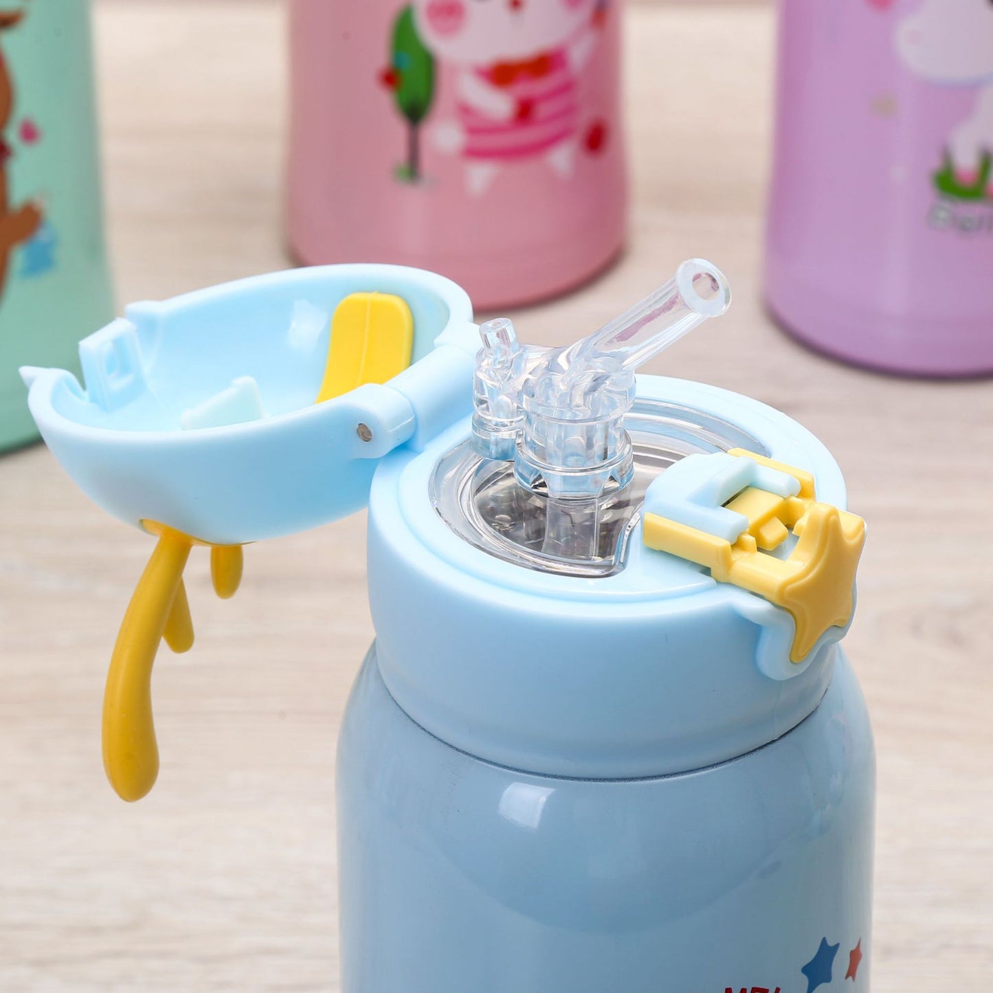 Termo Infantil con Diseño de Reno y Correa – Botella Térmica con Funda Protectora y Tapa Decorativa