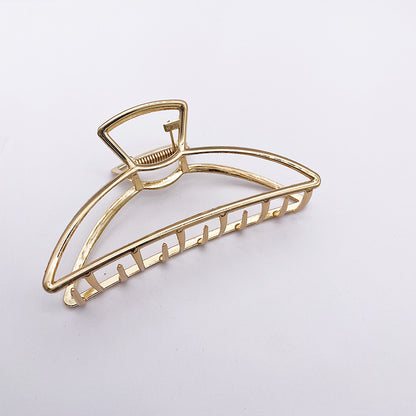 Pinza de Pelo Minimalista Dorada – Diseño Elegante y Ligero