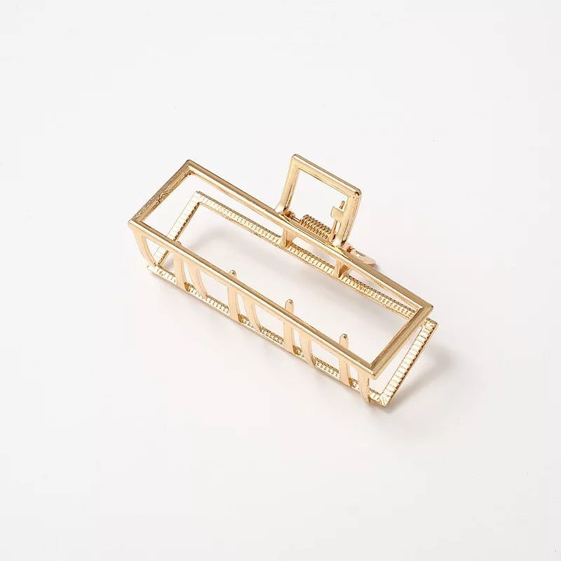 Pinza Dorada Rectangular para Cabello – Diseño Minimalista y Elegante
