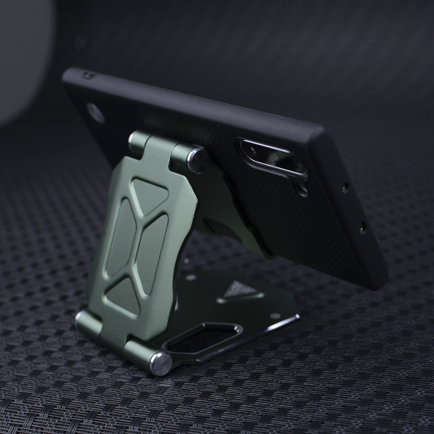 Mini Soporte de Mesa Plegable de Aleación de Aluminio – Diseño Flexible y Portátil