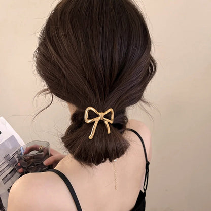 Cola de Caballo Tipo Lazo Dorada – Accesorio Elegante Estilo Coquette para Mujer