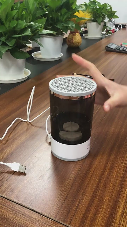 Limpiador Eléctrico Automático 3 en 1 para Brochas de Maquillaje – Portátil con Secador Integrado